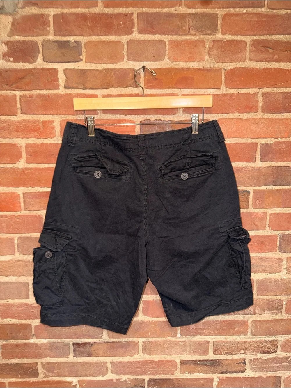 Men's Aero Black Cargo Shorts - Classic Utility Style Y2K Sz 30